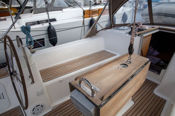 Dufour 335 | Lemar