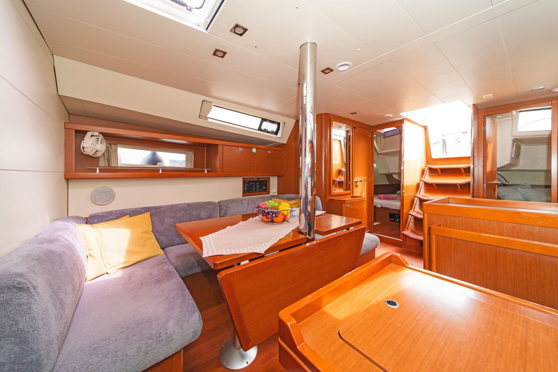 Beneteau Oceanis 41 | Huschel 2
