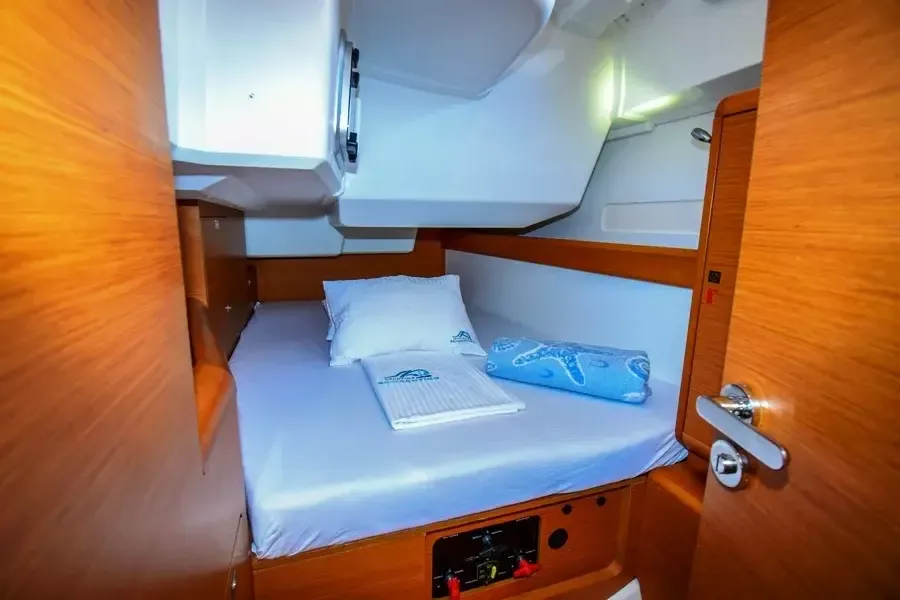 Jeanneau Sun Odyssey 479 | Sky Selin