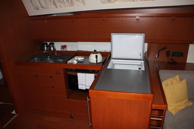Beneteau Oceanis 45 | Tonic