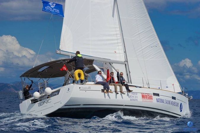 Beneteau Oceanis 45 | Tonic