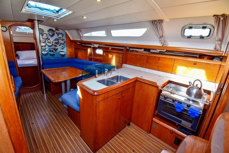 Jeanneau Sun Odyssey 37 | Kacamak