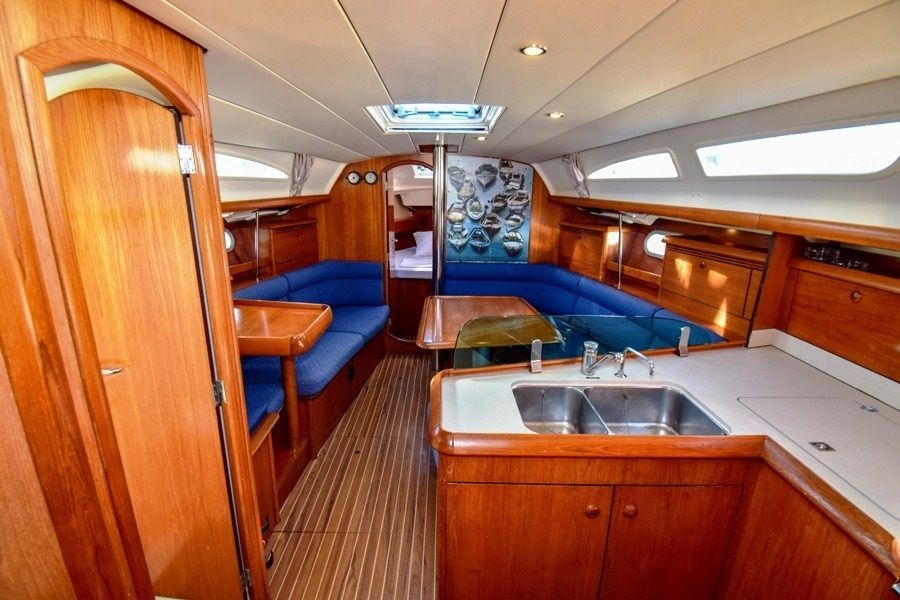 Jeanneau Sun Odyssey 37 | Kacamak