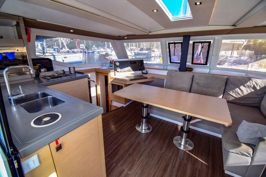 Fountaine Pajot Lucia 40 | Sky Maria