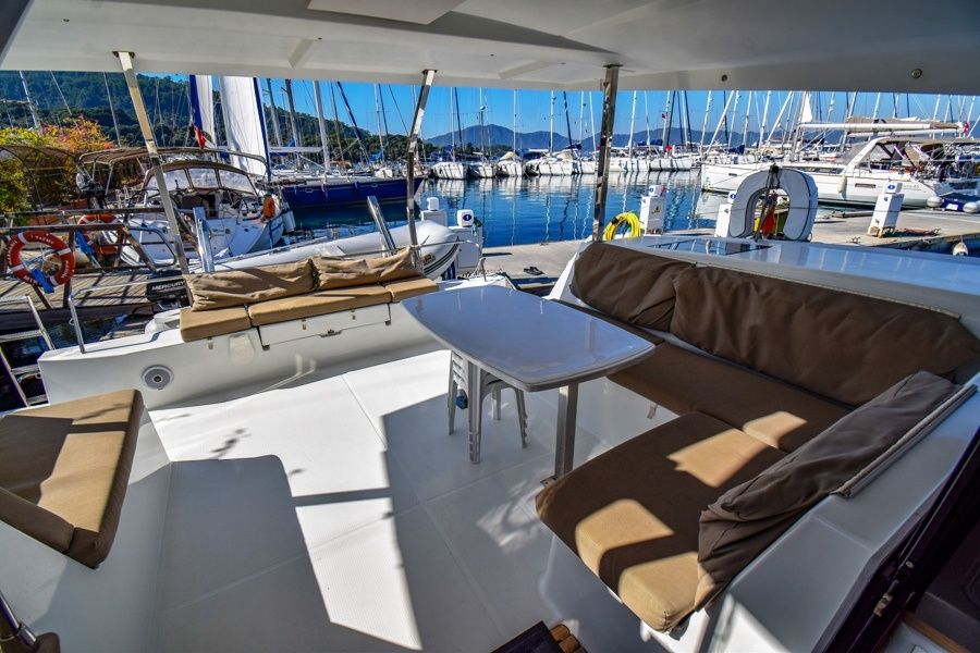 Fountaine Pajot Lucia 40 | Sky Maria
