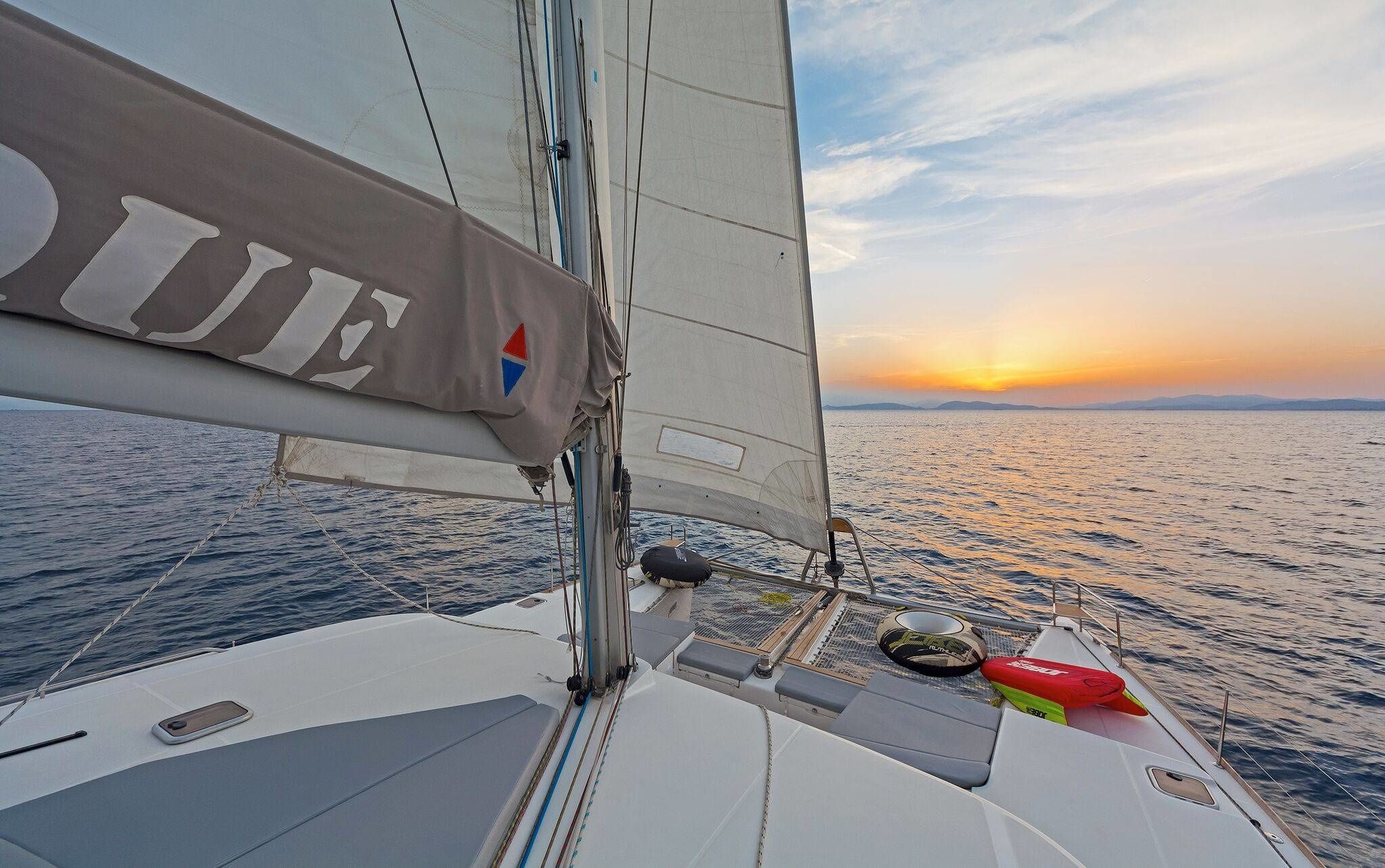 Lagoon 500 | Mystique 1