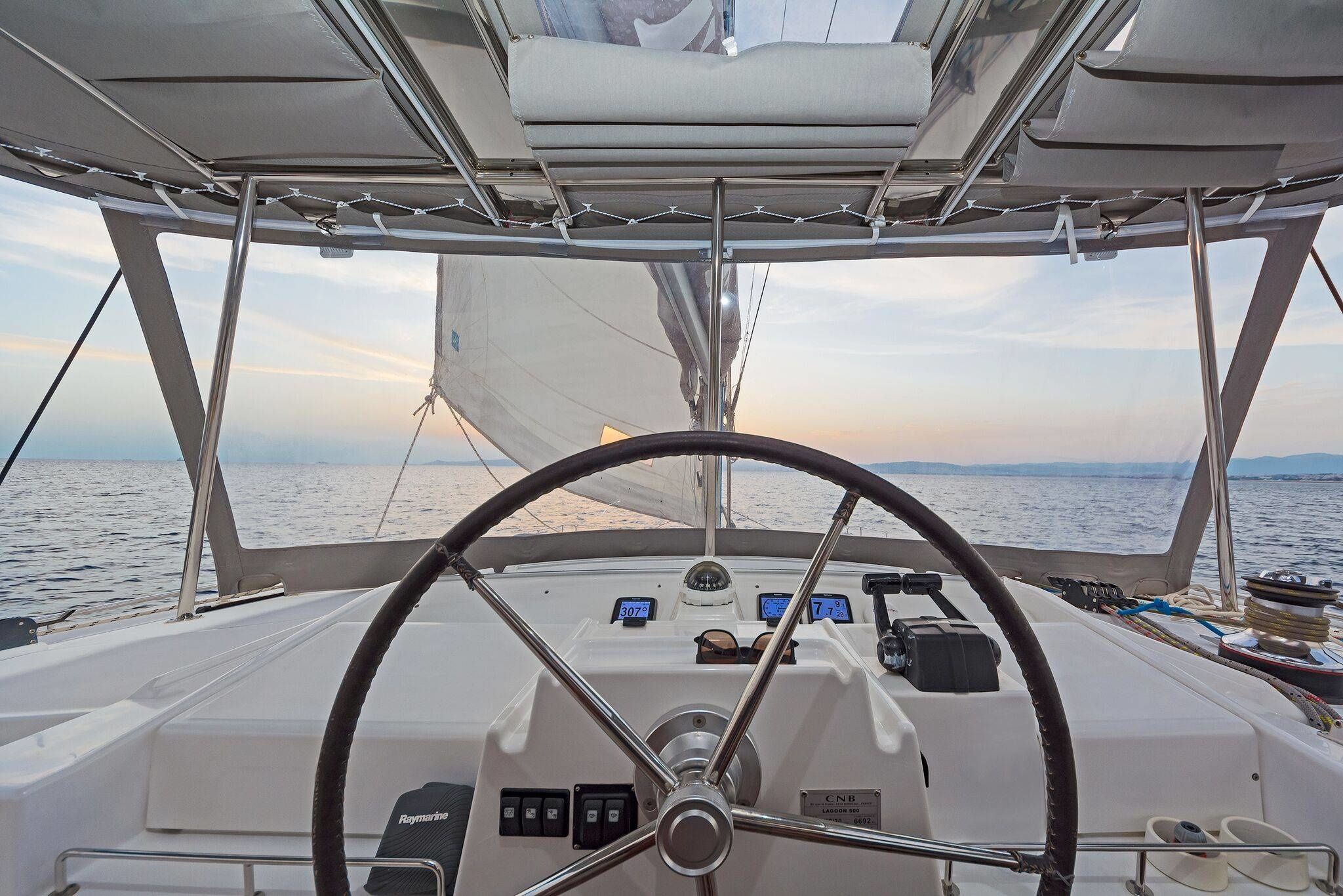 Lagoon 500 | Mystique 1