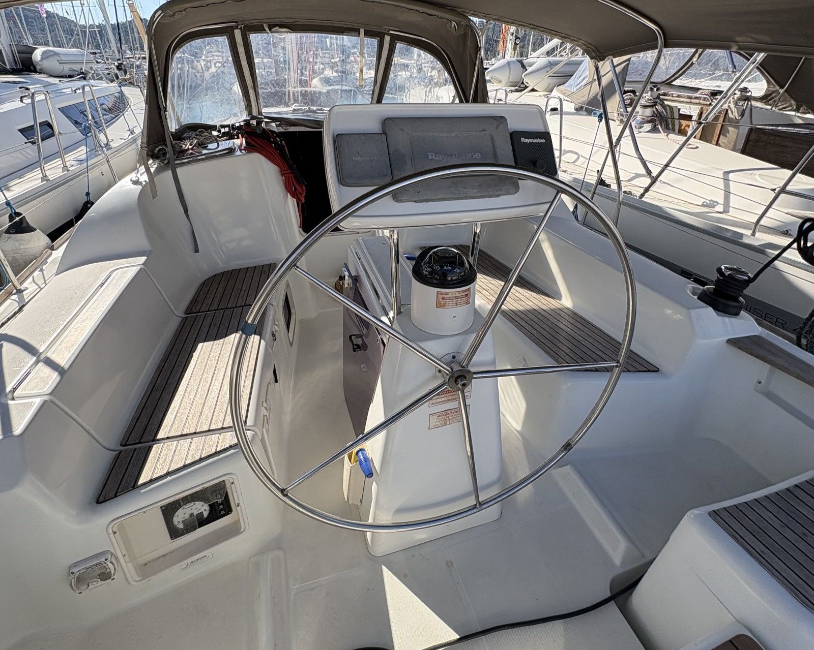 Jeanneau Sun Odyssey 36 | Sail Mira