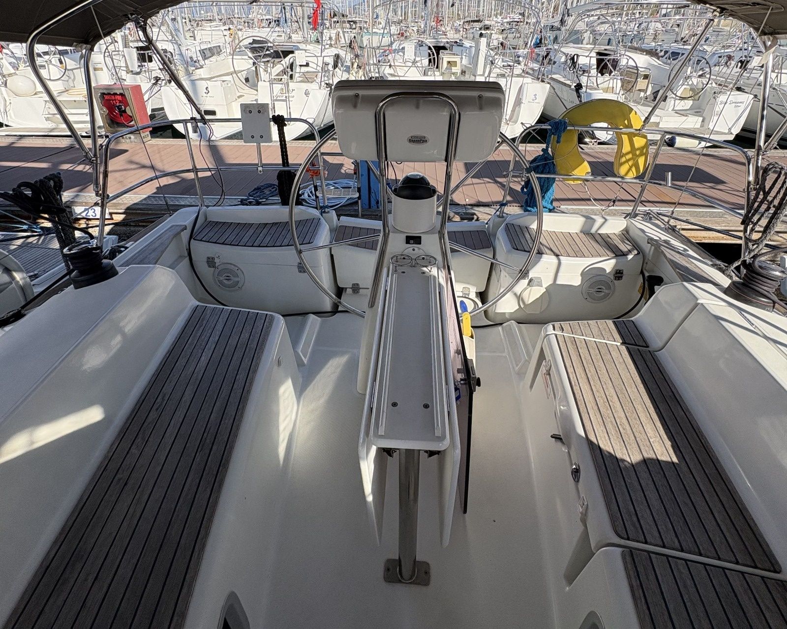 Jeanneau Sun Odyssey 36 | Sail Mira