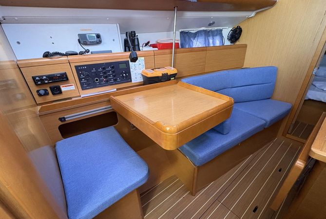 Jeanneau Sun Odyssey 36 | Sail Mira