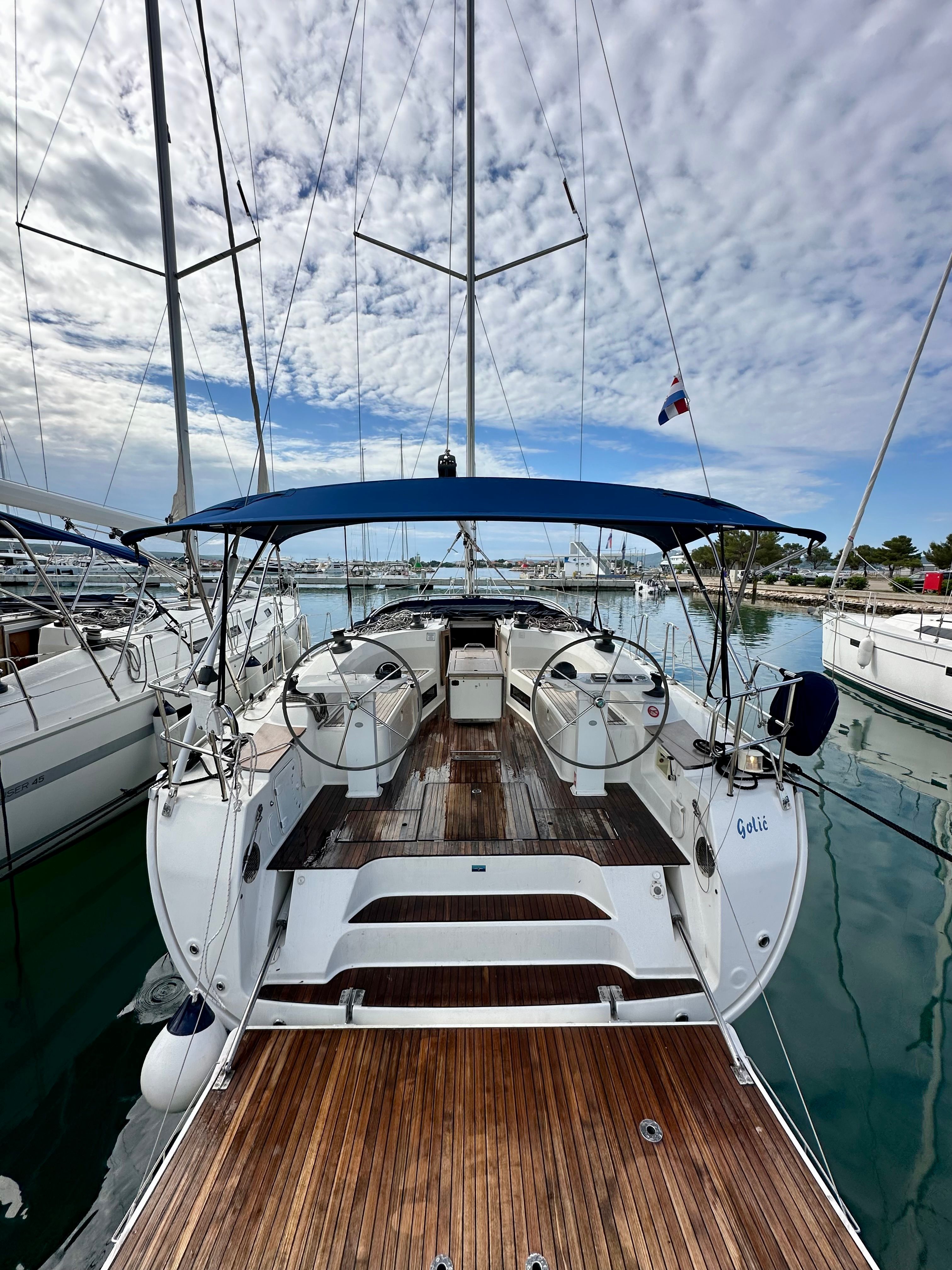 Bavaria Cruiser 45 | Golic