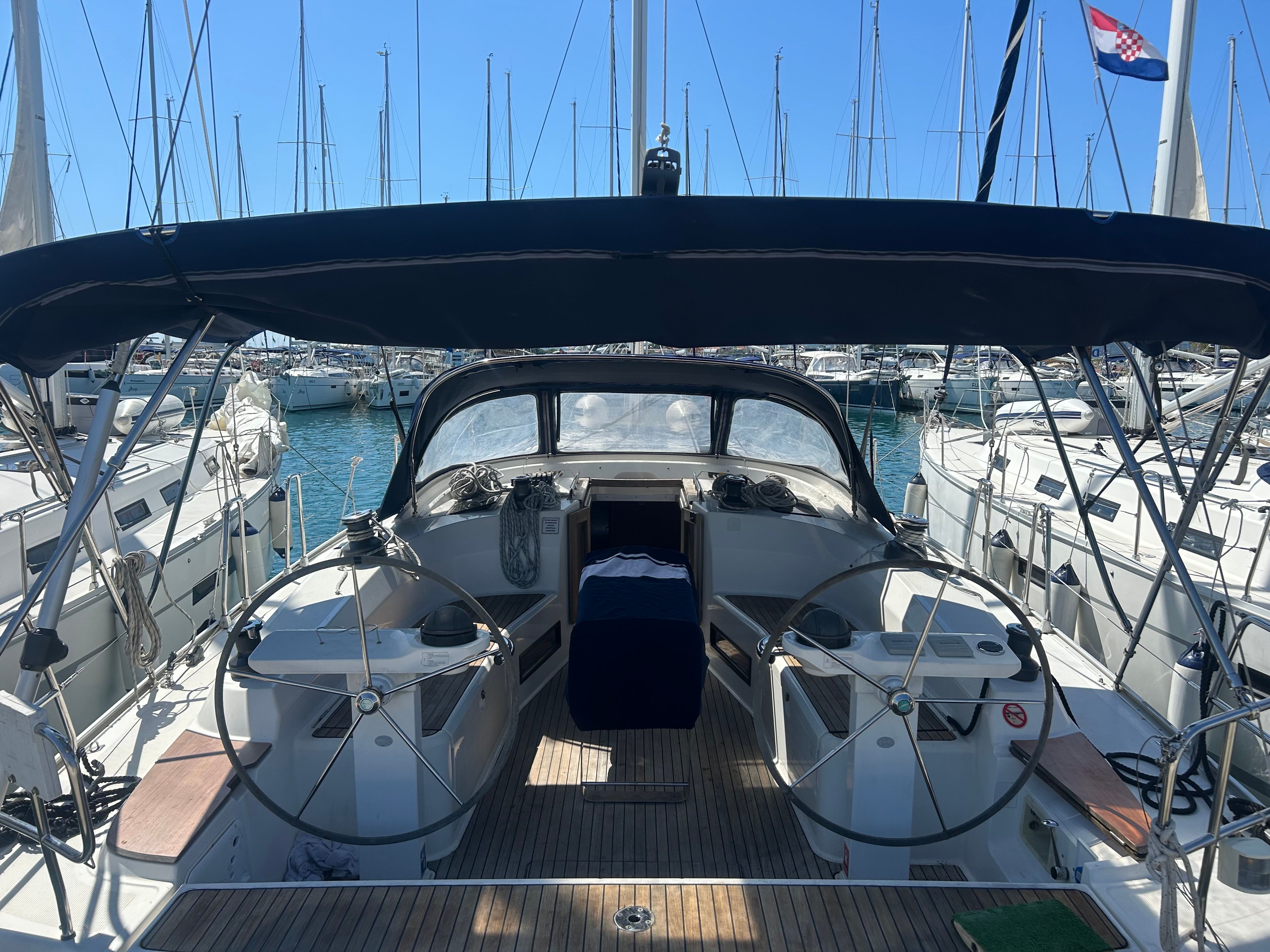Bavaria Cruiser 45 | Golic