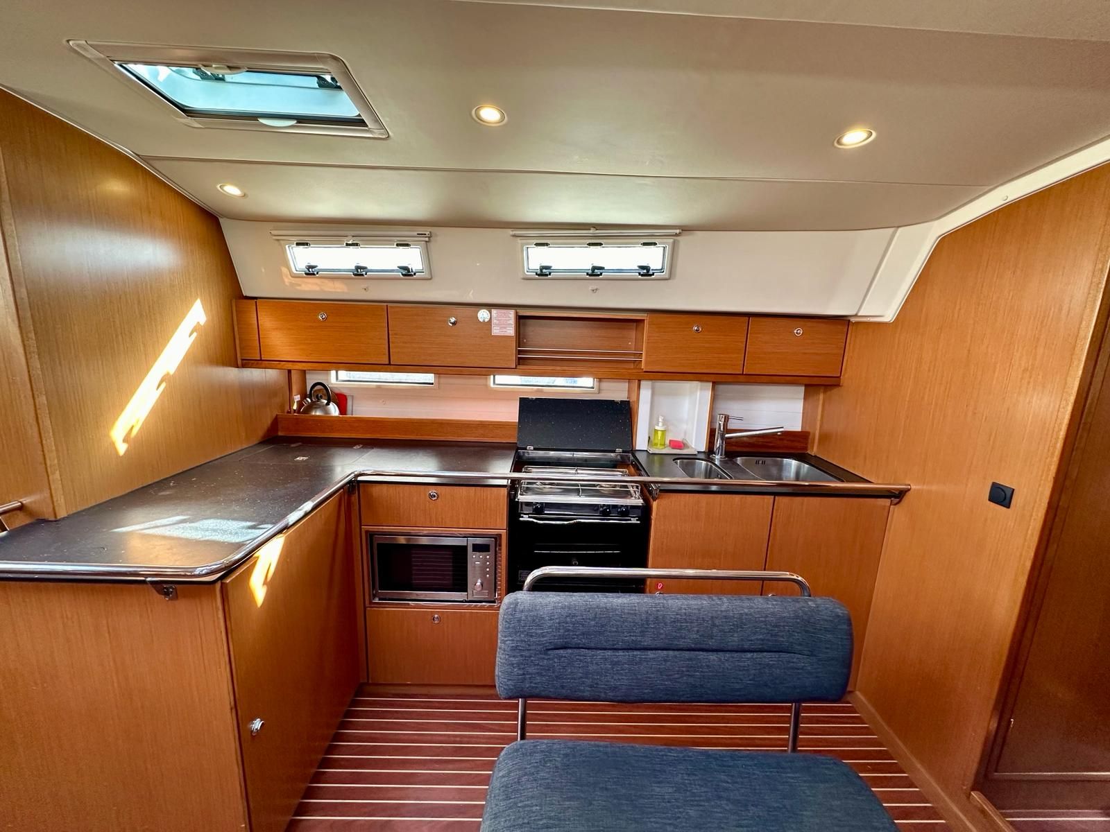 Bavaria Cruiser 45 | Oključ