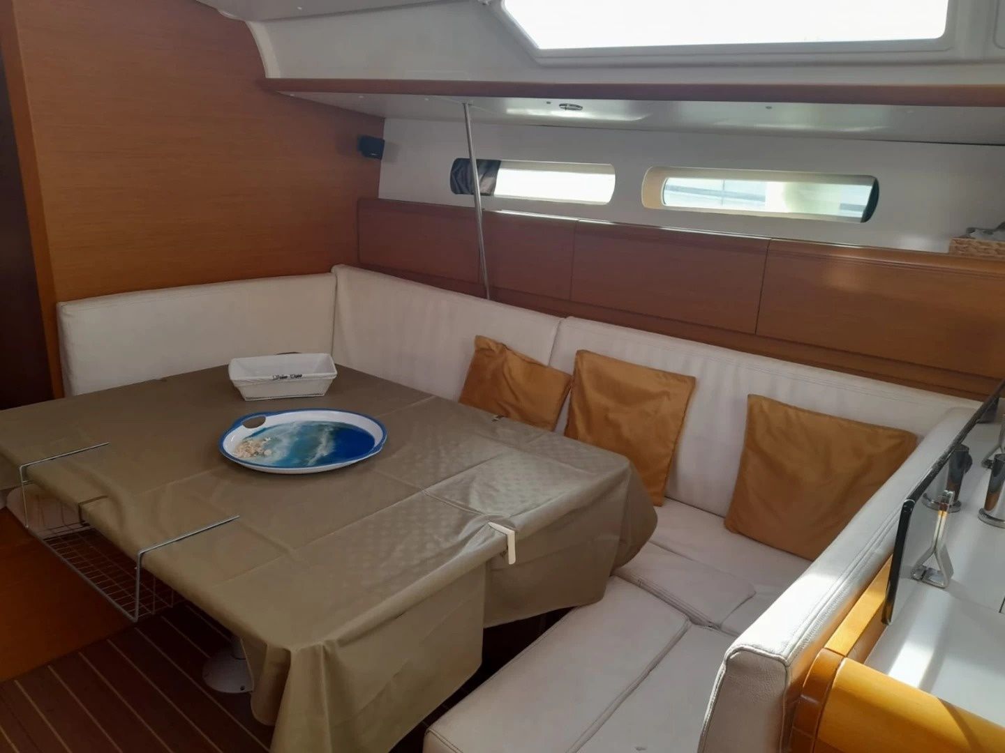 Jeanneau Sun Odyssey 439 | Mira