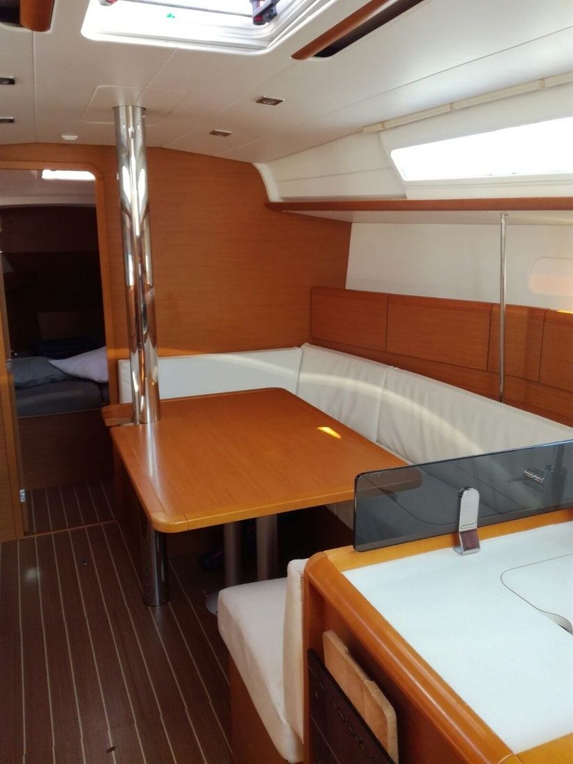 Jeanneau Sun Odyssey 379 | Minerva