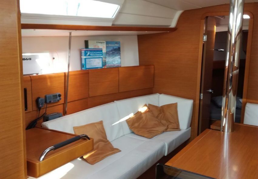 Jeanneau Sun Odyssey 379 | Minerva