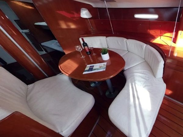Beneteau First 47 | First Class 2