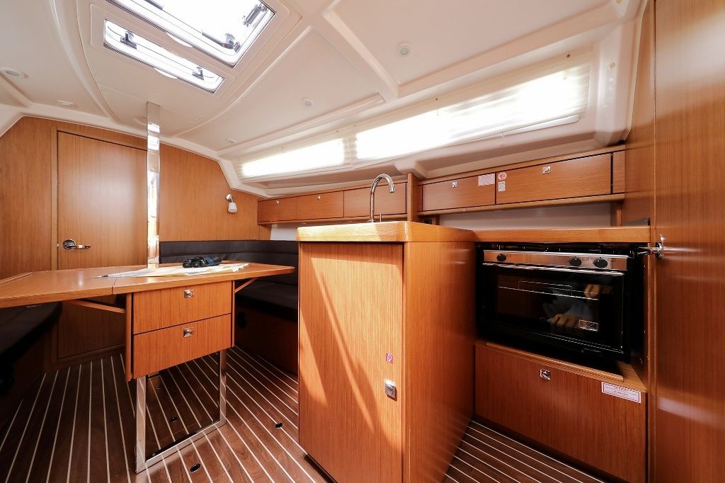 Bavaria Cruiser 34 | Feeling Good