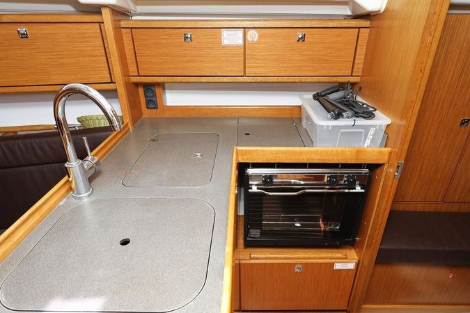 Bavaria Cruiser 34 | Feeling Good