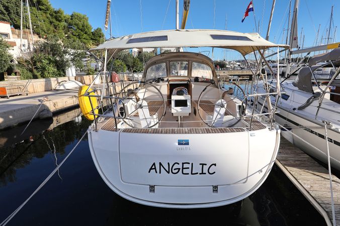 Bavaria Cruiser 37 | Angelic