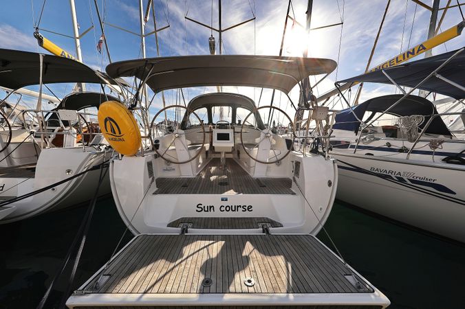 Bavaria Cruiser 37 | Sun Course