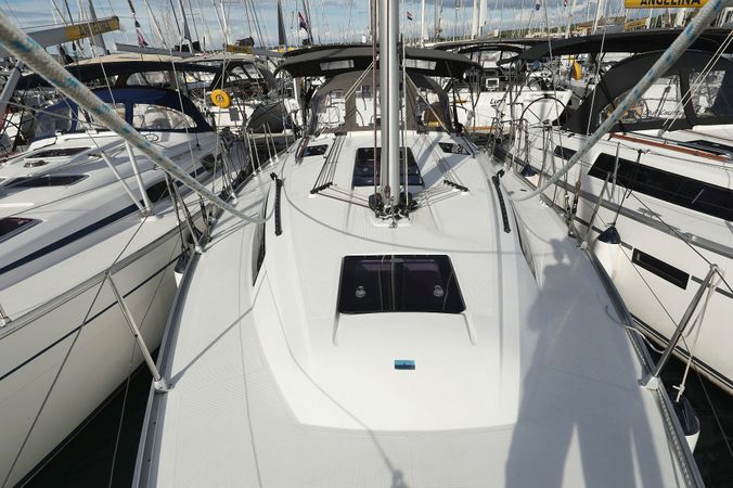 Bavaria Cruiser 37 | Sun Course