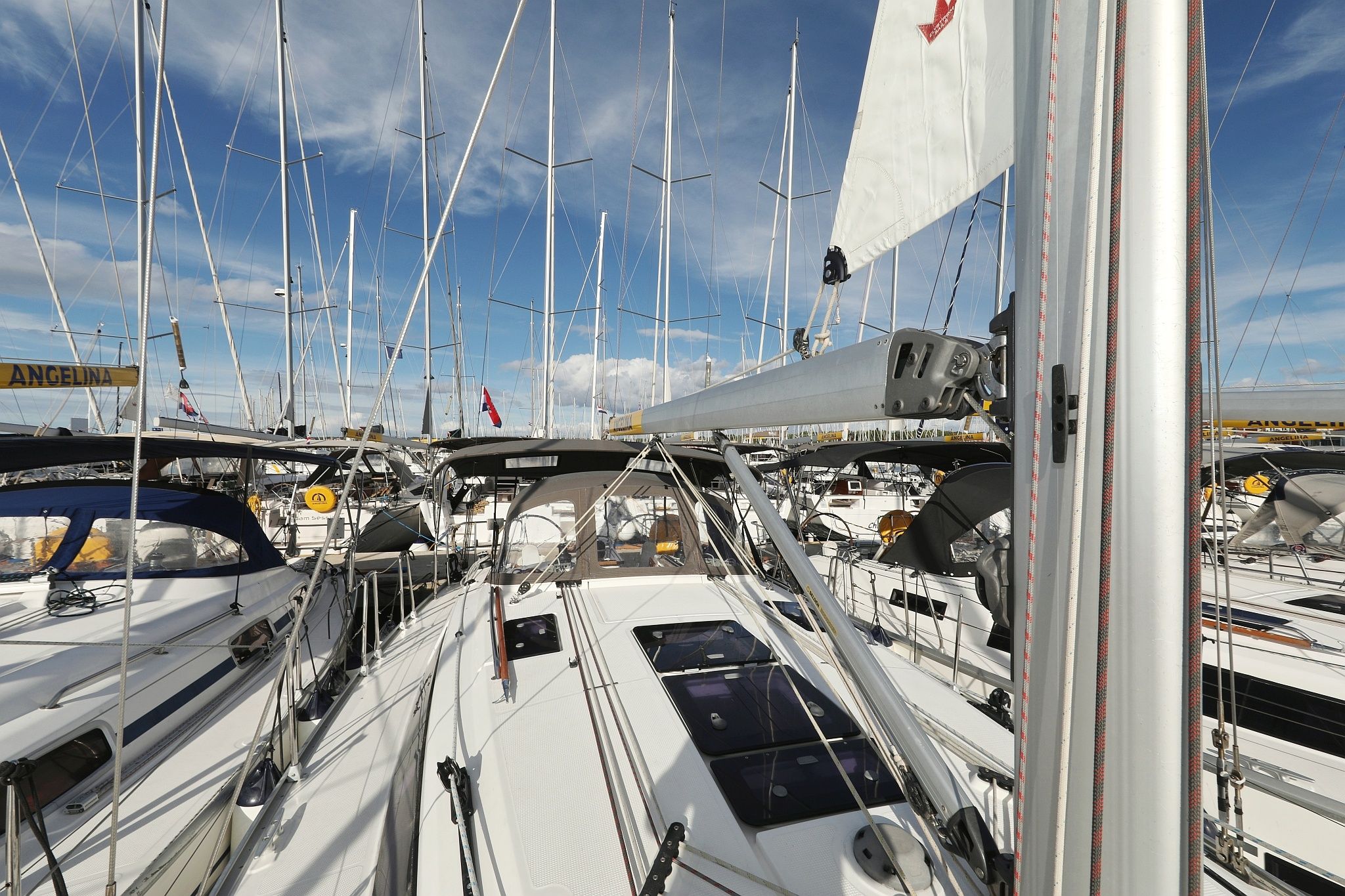 Bavaria Cruiser 37 | Sun Course