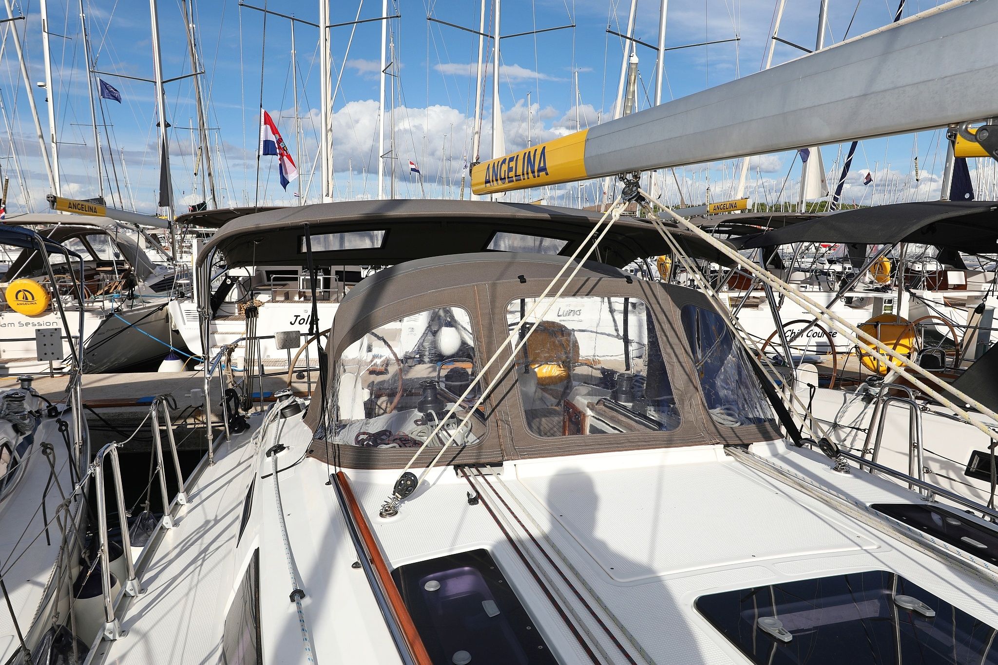 Bavaria Cruiser 37 | Sun Course