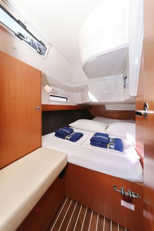 Bavaria Cruiser 37 | Sun Course