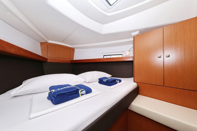 Bavaria Cruiser 37 | Sun Course