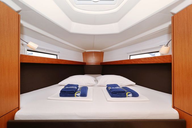 Bavaria Cruiser 37 | Sun Course