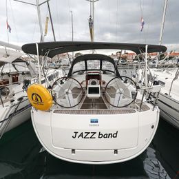 Bavaria Cruiser 37 | Jazz Band