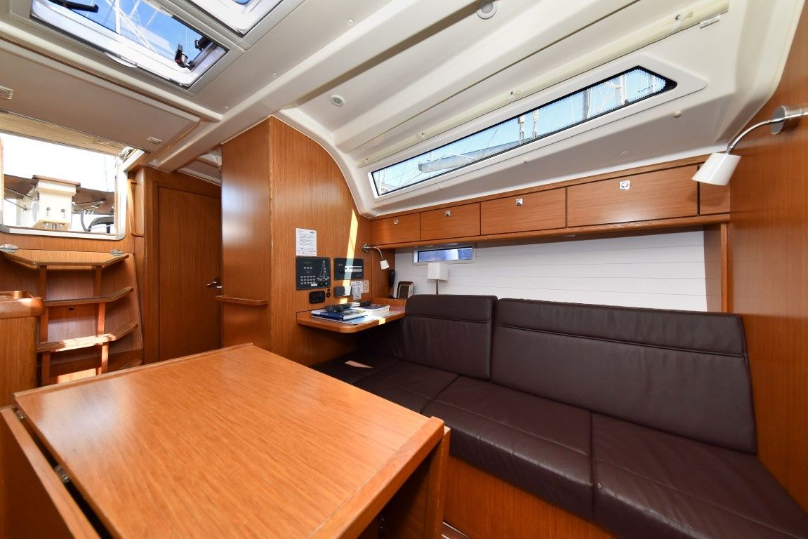 Bavaria Cruiser 37 | Viviana