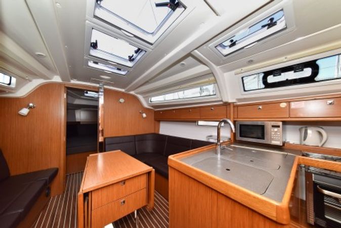 Bavaria Cruiser 37 | Viviana
