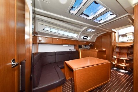 Bavaria Cruiser 37 | Viviana