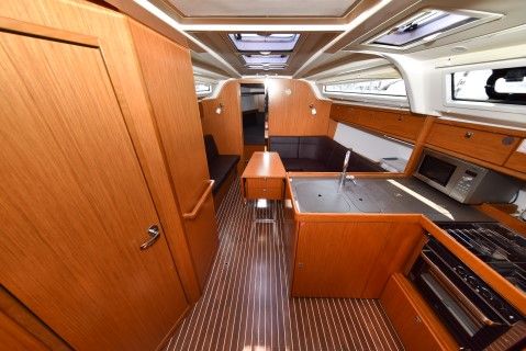 Bavaria Cruiser 37 | Viviana