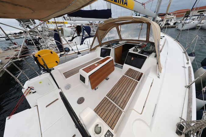 Dufour 350 | Sweet Lady