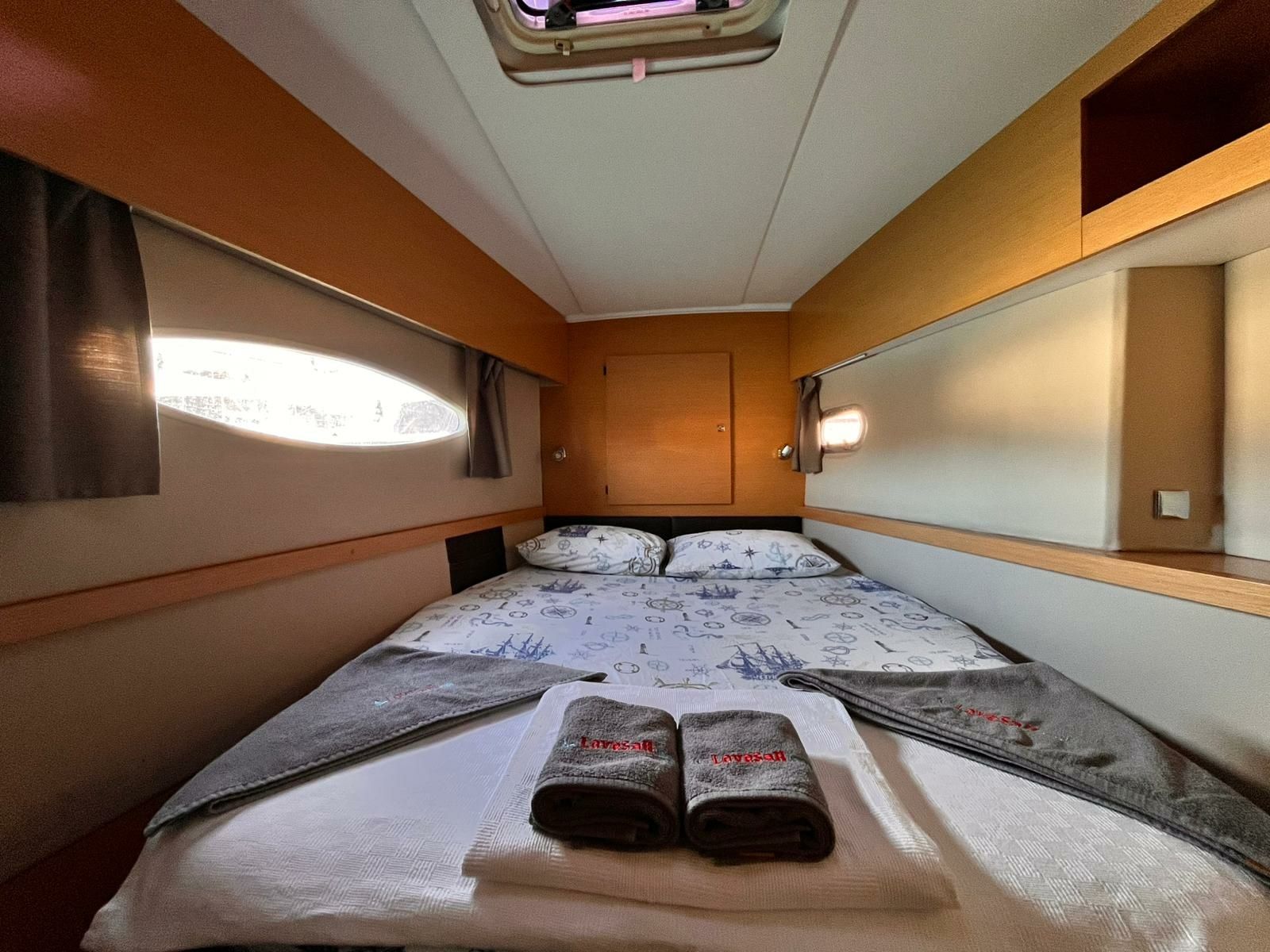 Fountaine Pajot Helia 44 | Lycia