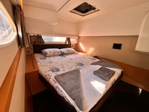 Fountaine Pajot Helia 44 | Lycia