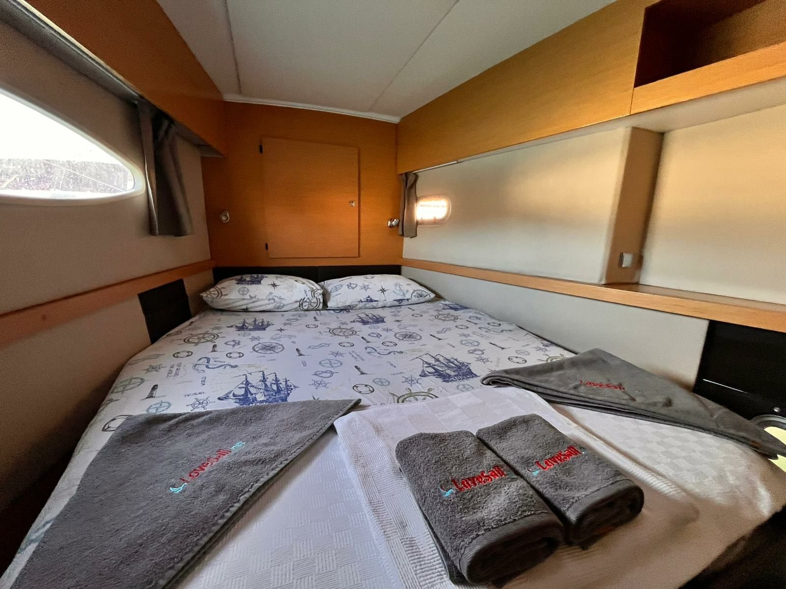 Fountaine Pajot Helia 44 | Lycia