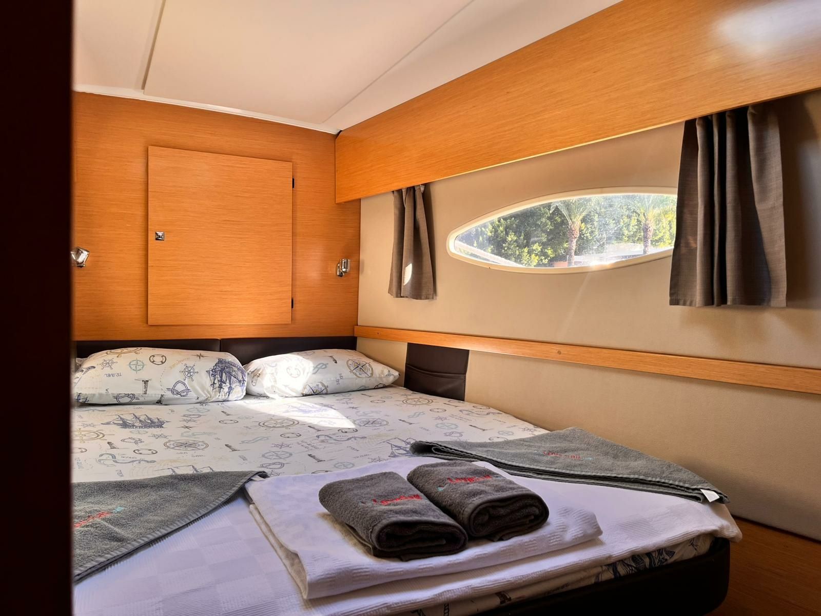 Fountaine Pajot Helia 44 | Lycia