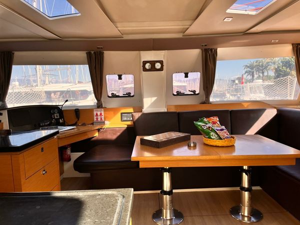 Fountaine Pajot Helia 44 | Lycia