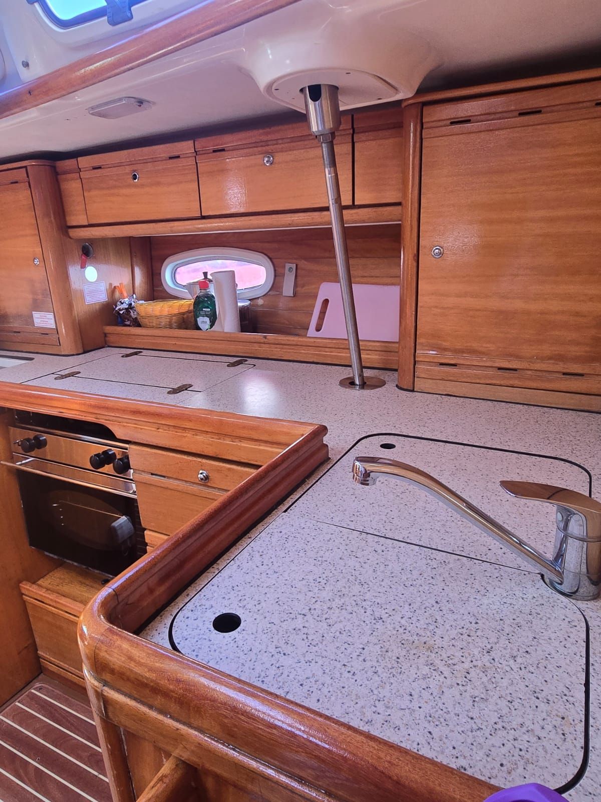 Bavaria Cruiser 46 | Chinook