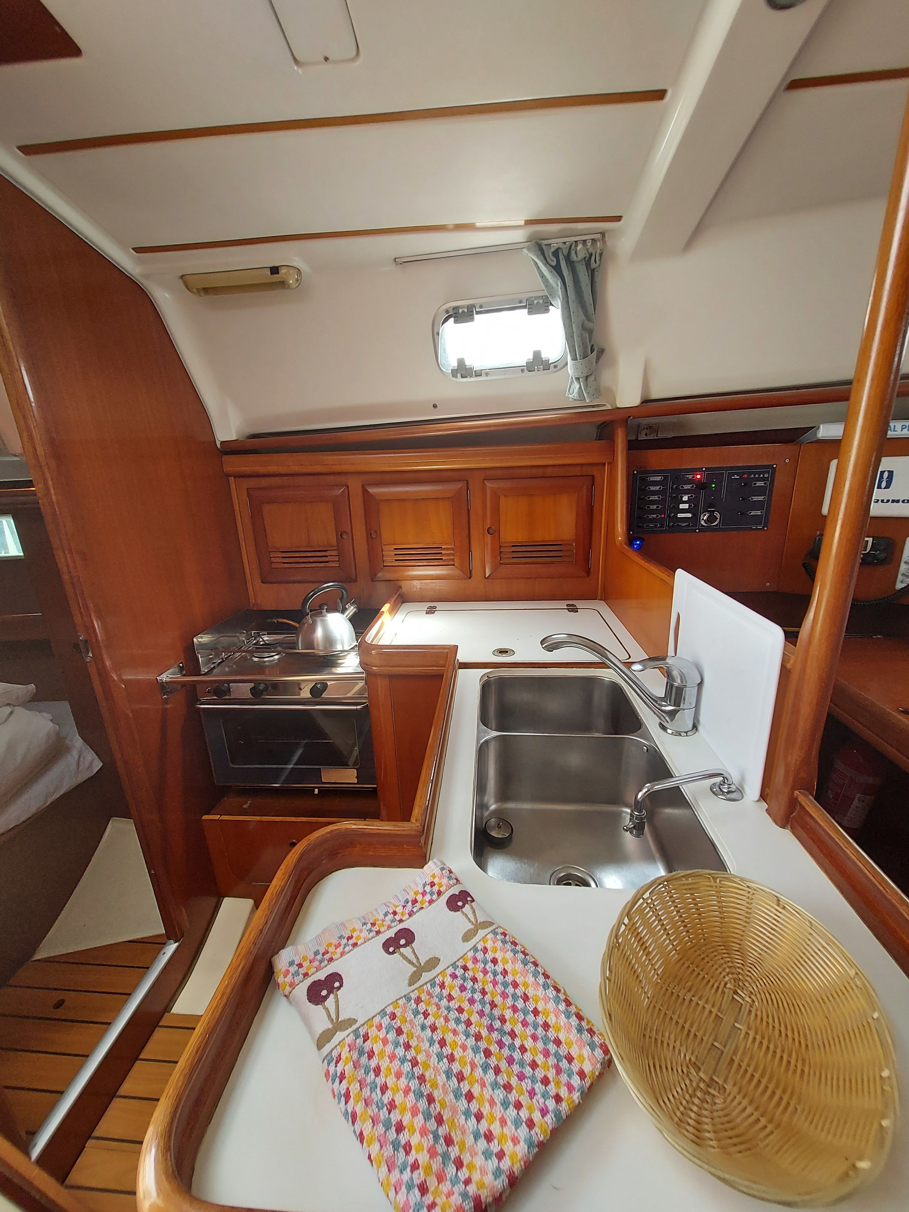 Beneteau Oceanis Clipper 361 | Pravda