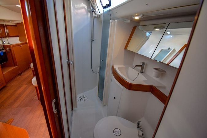 Beneteau Oceanis 40 | Zezo
