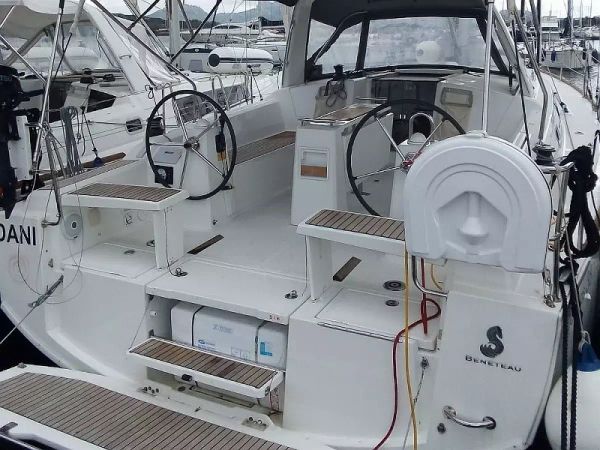 Beneteau Oceanis 38 | Dani