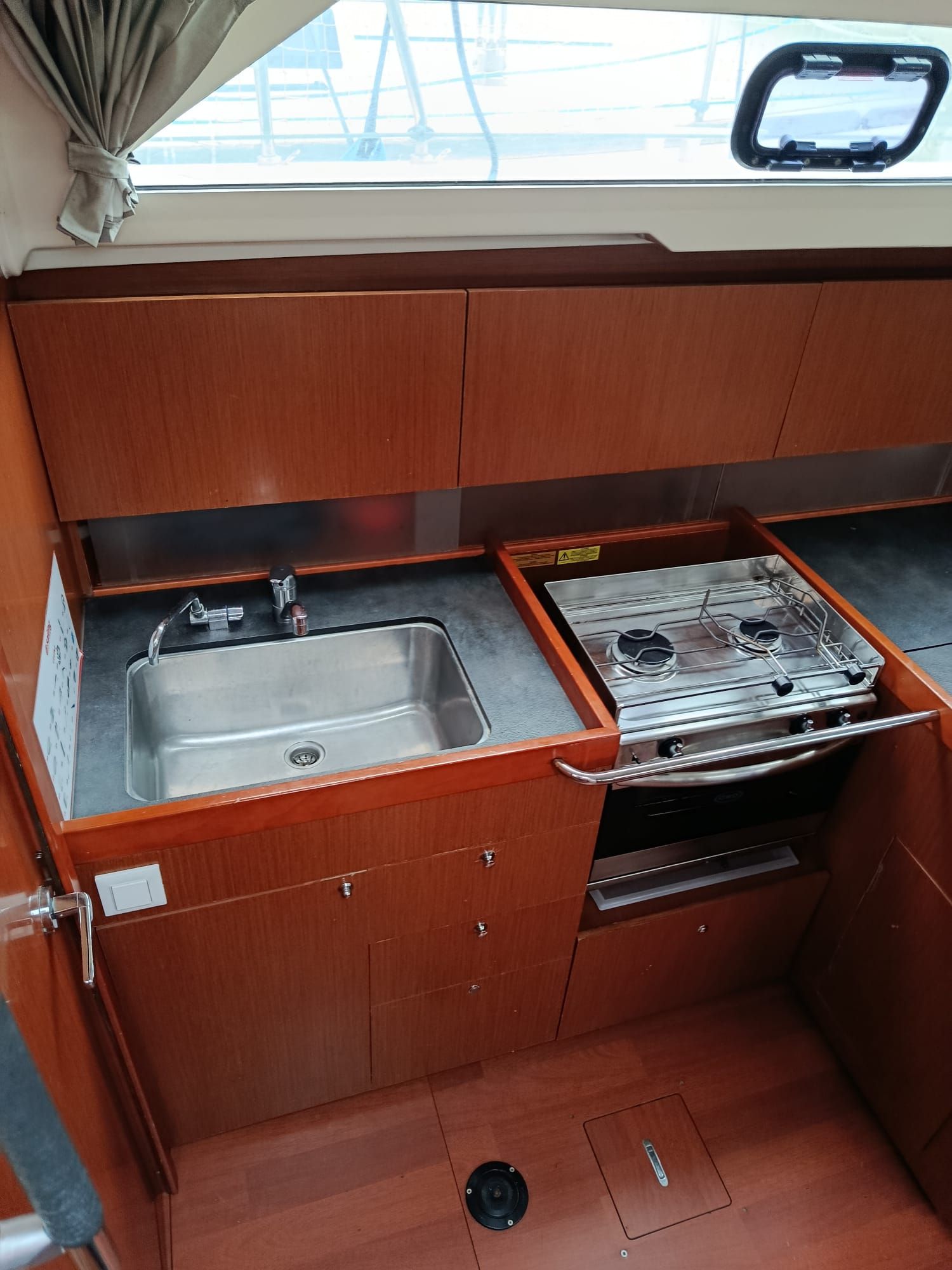 Beneteau Oceanis 41.1 | Vera