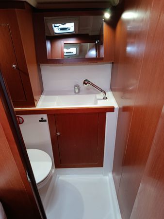 Beneteau Oceanis 41.1 | Vera