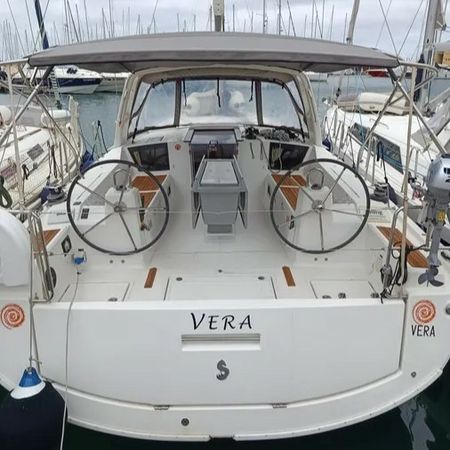 Beneteau Oceanis 41.1 | Vera
