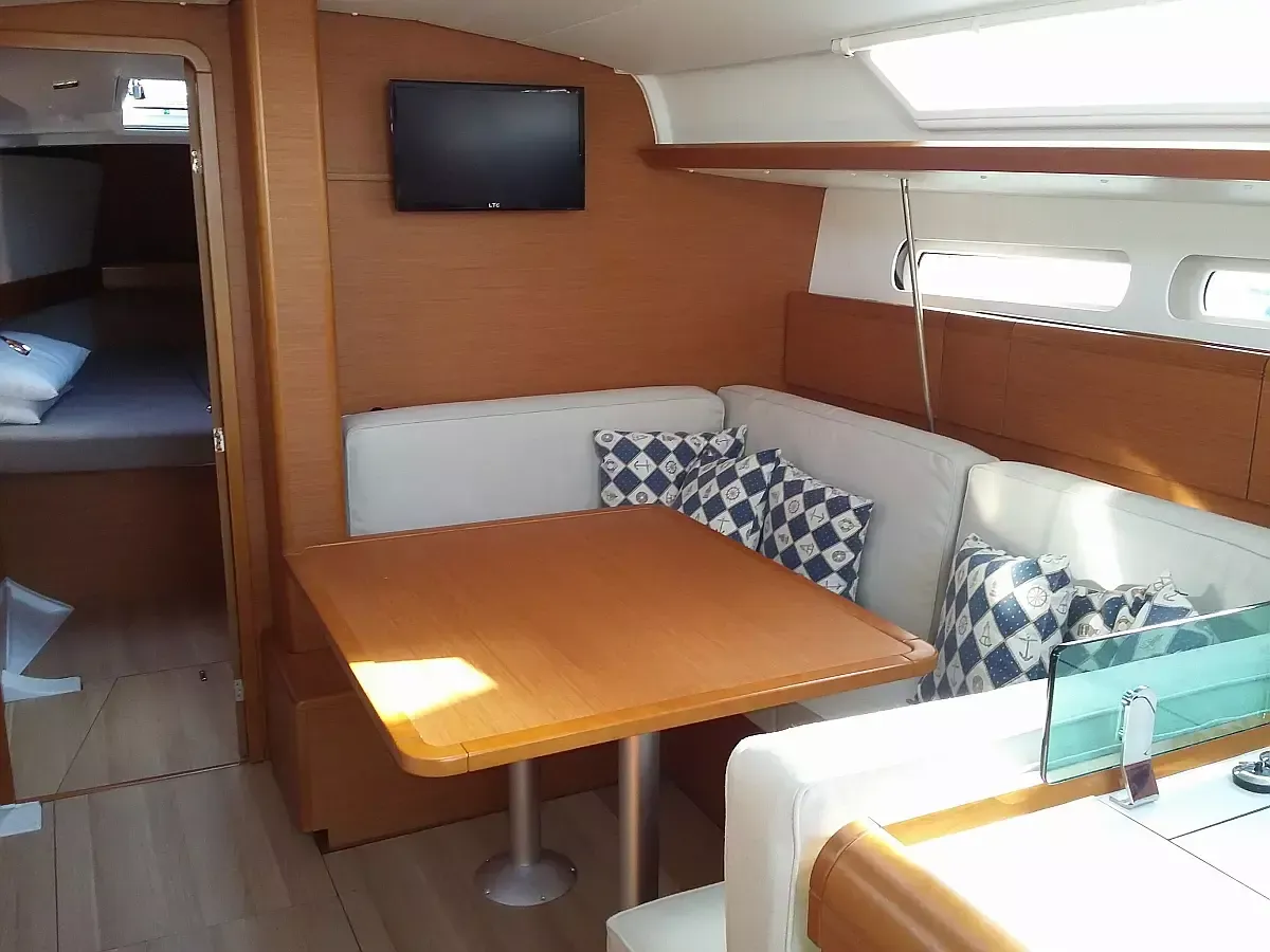 Jeanneau Sun Odyssey 419 | Comanegra